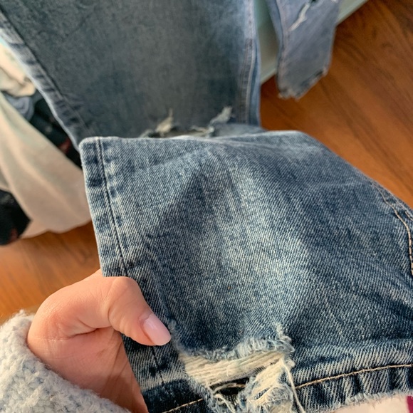 SUPER CUTE ZARA JEANS SIZE 6- SOLD OUT ONLINE NWT - Picture 4 of 5